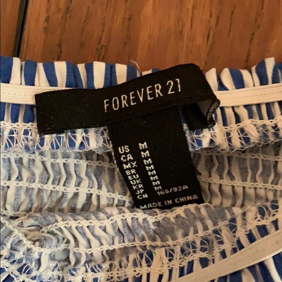 Forever21 off the should dress - Picture 2 of 4